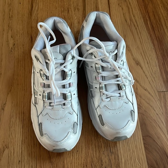 VIONIC 23Walk White/Pink Orthotic Sneaker, Size 11 - Picture 2 of 8